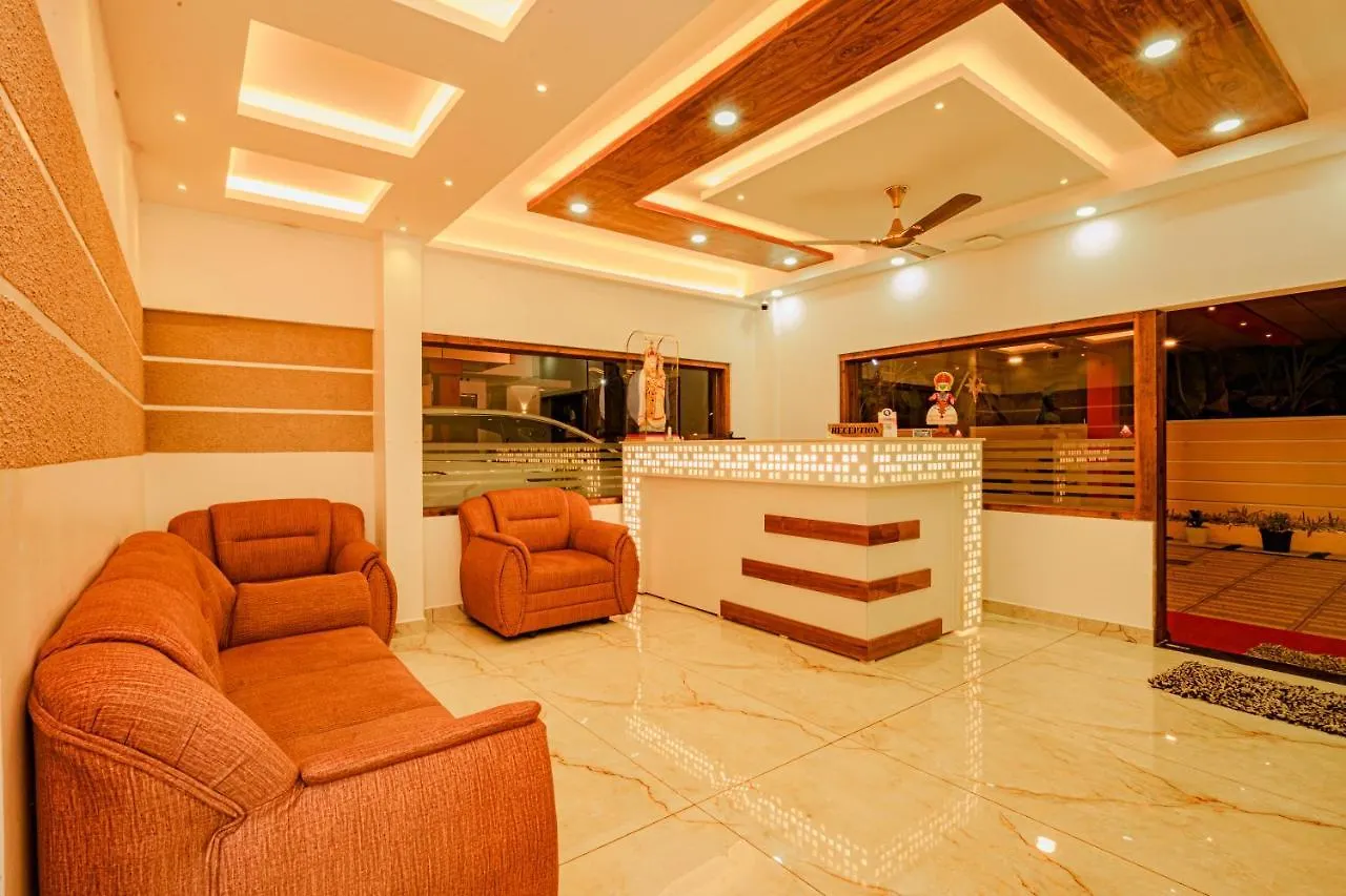 Marina Suites Airport Hotel Kochi