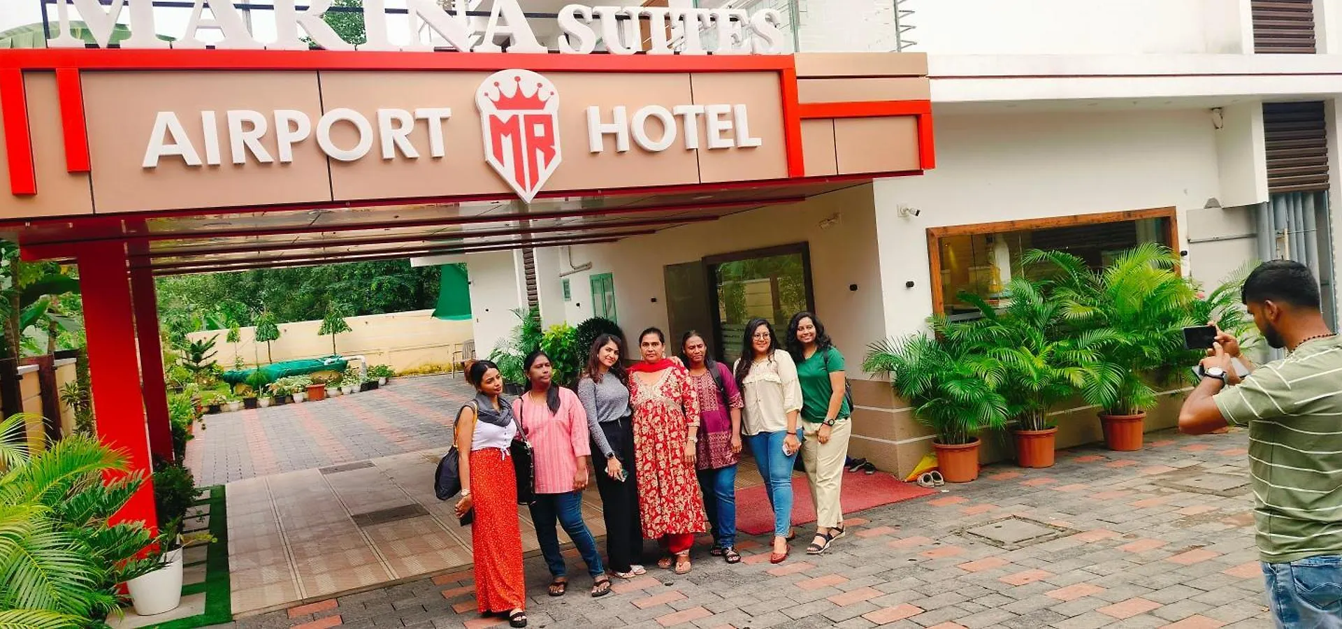 Marina Suites Airport Hotel Kochi Indien
