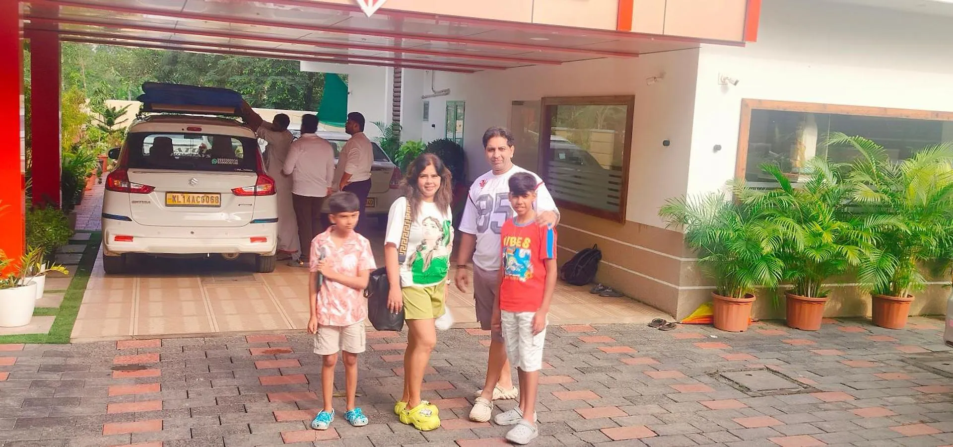Marina Suites Airport Hotel Kochi